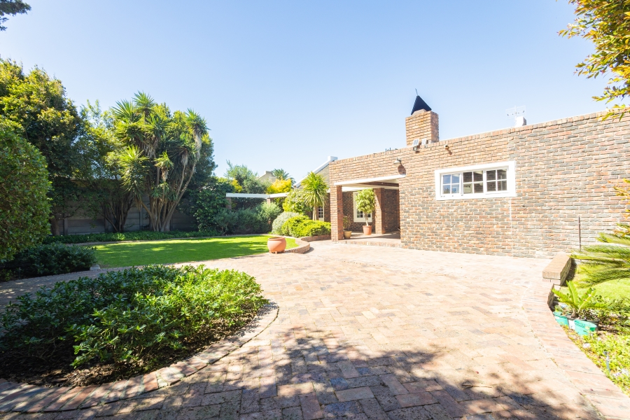 3 Bedroom Property for Sale in Flamingo Vlei Western Cape